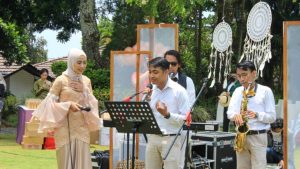 30 Rekomendasi Lagu Pernikahan Romantis dan Penuh Makna, Ampuh Bikin Baper!