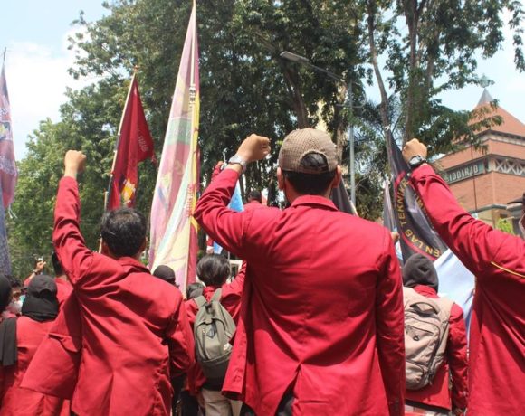 lirik lagu mars mahasiswa
