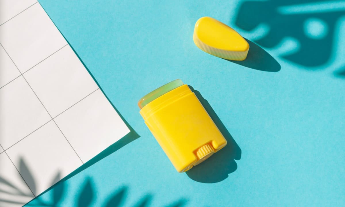 rekomendasi sunscreen stick terbaik