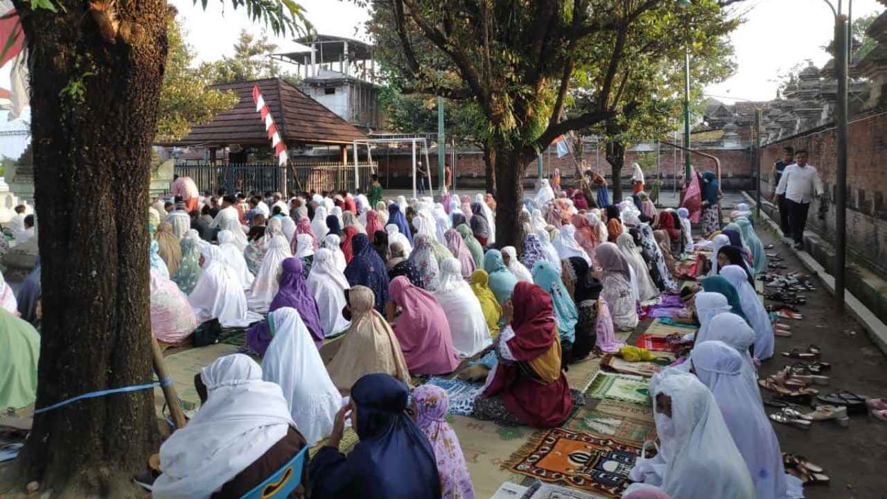 Tata Cara Sholat Idul Adha, Niat, dan Sunahnya. Lengkap!