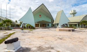 kiribati negara paling barat