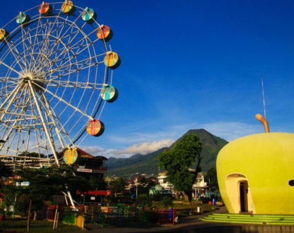 Alun Alun Batu: Harga Tiket, Alamat, dan Rekomendasi Wisata