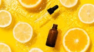 5 Rekomendasi Serum Vitamin C Terbaik 2023. Efektif untuk Mencerahkan Wajah!