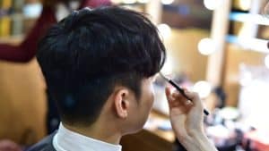 10 Variasi Gaya Rambut Two Block ala Korea. Bikin Tampilan Makin Keren!