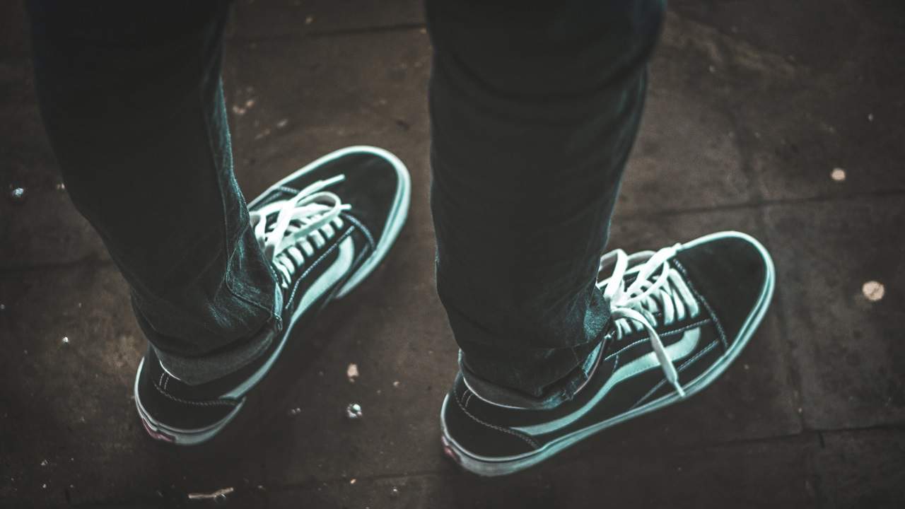 sepatu vans original