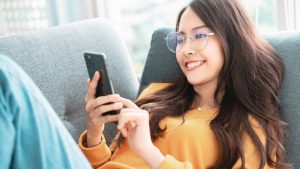 5 Asuransi Handphone Terbaik Tahun 2024, Cek Perlindungannya Secara Mendetail!
