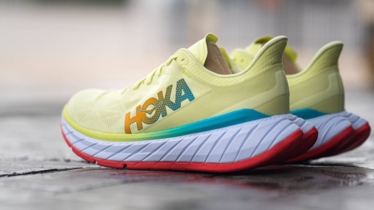 sepatu hoka