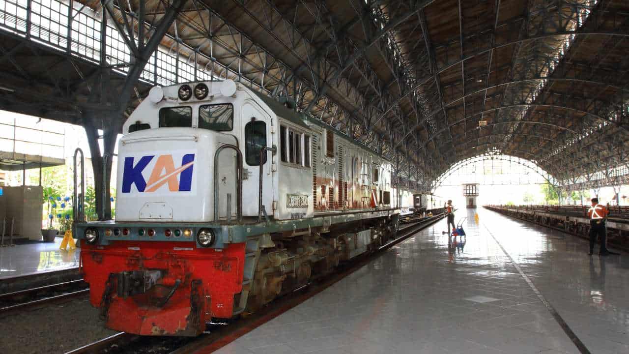 kereta api indonesia
