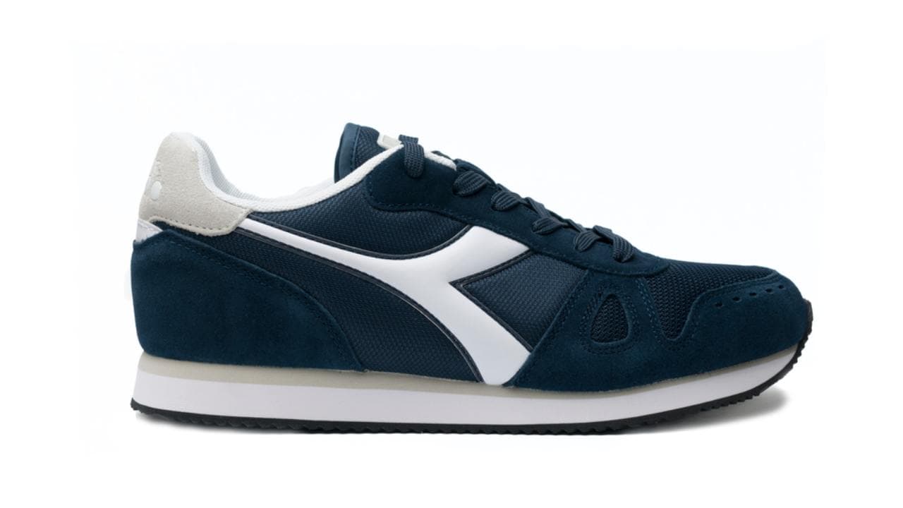 sepatu diadora original
