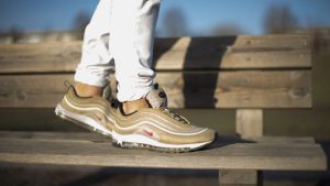 5 Warna Sepatu Nike Air Max 97 Terbaik, Bikin Tampilan Makin Stylish!