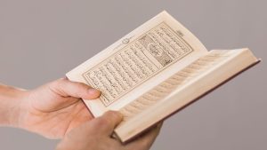 30 Pertanyaan tentang Al Quran dan Jawabannya. Lengkap!