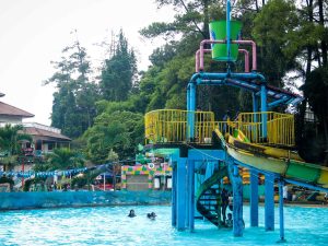 Top 8 Wisata Waterpark & Kolam Renang Bandung Terbaru