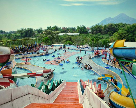 Waterpark Kolam Renang Pacet
