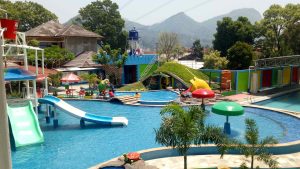 Top 8 Wisata Waterpark & Kolam Renang Soreang Terbaru