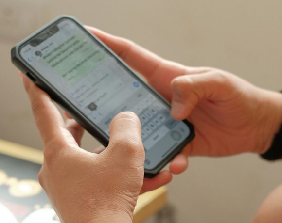 cara tag semua orang di grup wa