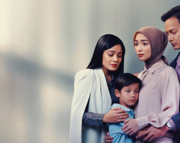 film air mata di ujung sajadah