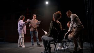 4 Contoh Naskah Drama Pendek 5 Orang Beragam Topik Terbaik