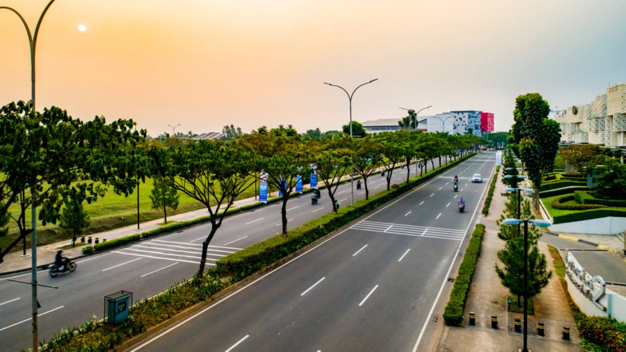 perbedaan bsd dan serpong
