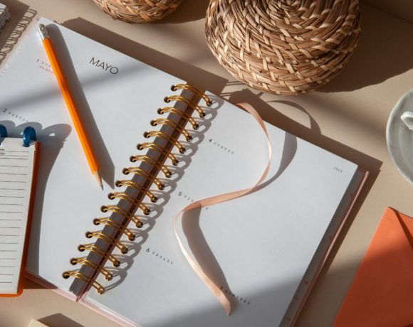 5 Rekomendasi Buku Jurnal Terbaik untuk Mencatat Keuangan