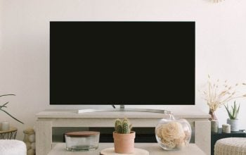 5 Rekomendasi Smart TV 43 Inch Terbaik Tahun 2025