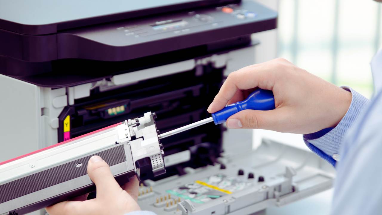 Cara Membersihkan Printer Epson dengan Mudah, Bisa Lakukan di Rumah!