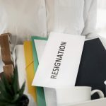 60 Kata-Kata Resign Kerja lewat WhatsApp yang Singkat tapi Sopan