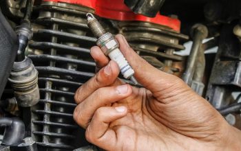 Warna Api Busi yang Bagus dengan Pembakaran Sempurna pada Kendaraan Bermotor