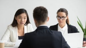 6 Bacaan Doa Interview Kerja supaya Lancar, Coba Lafalkan!