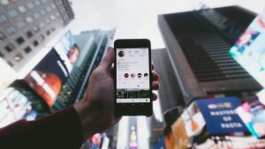 20 Rekomendasi Lagu yang Cocok untuk Story IG Foto Sendiri