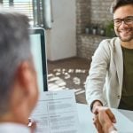 7 Contoh Perkenalan Diri dalam Bahasa Inggris untuk Interview dan Artinya